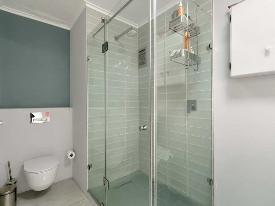 3 Bedroom Property for Sale in Green Point Western Cape